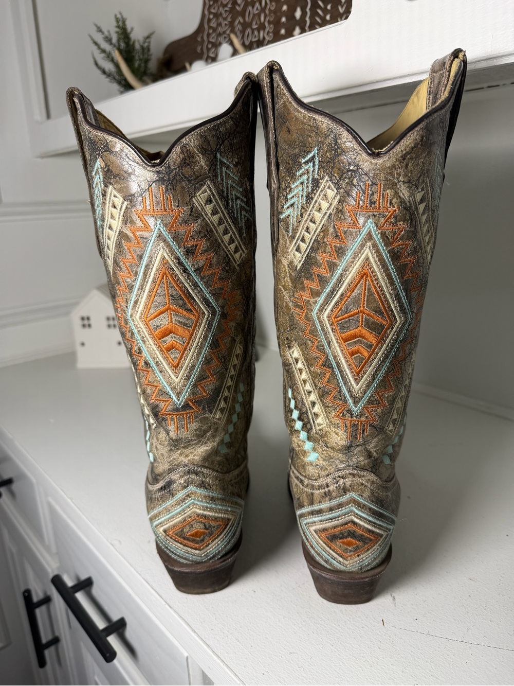 Corral Womens 8 Distressed Leather Cowboy Boots Southwestern Embroidered - Picture 7 of 11